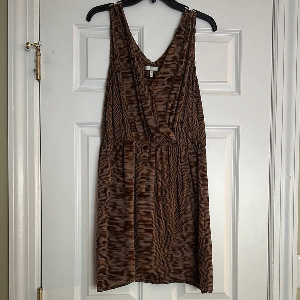 Elegant Black and Gold Women's Dress